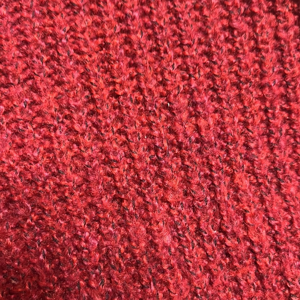 Sweater. - Picture 4 of 4